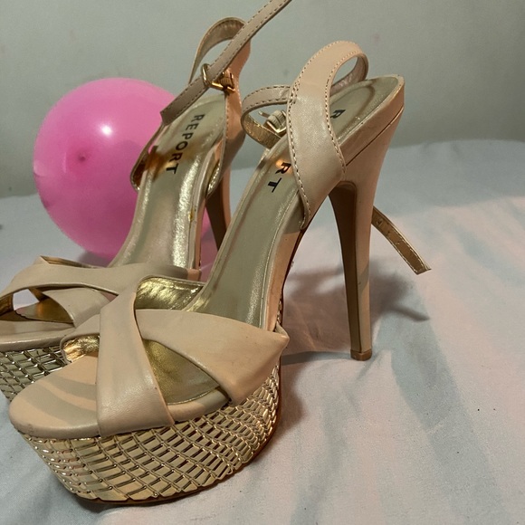 Heels - Picture 1 of 1